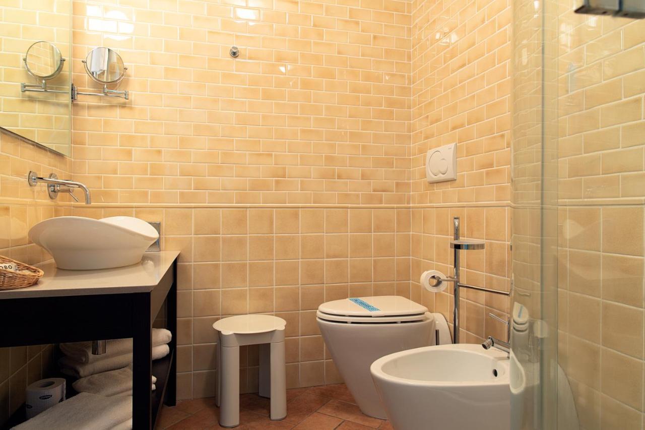Magione Papale Relais Hotel L'Aquila Luaran gambar