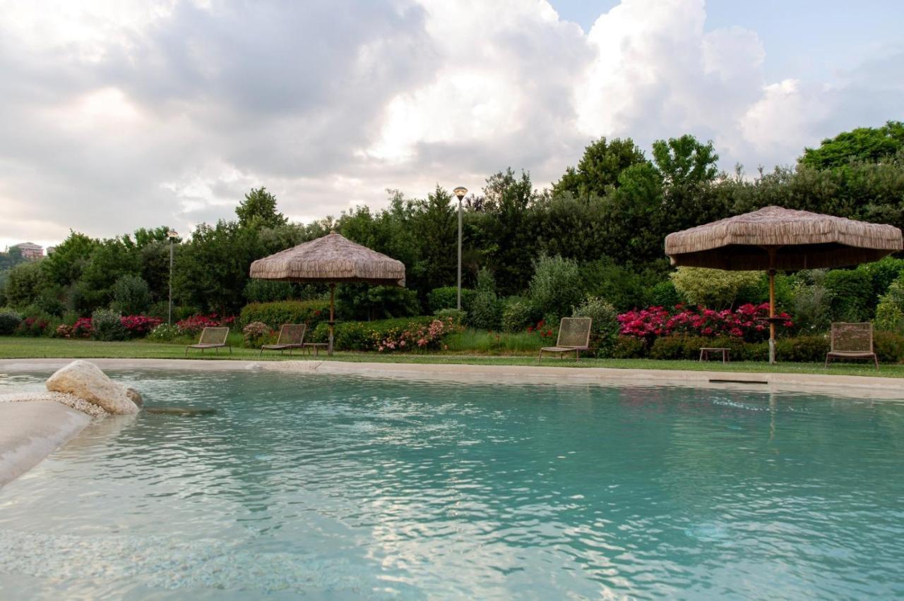 Magione Papale Relais Hotel L'Aquila Luaran gambar